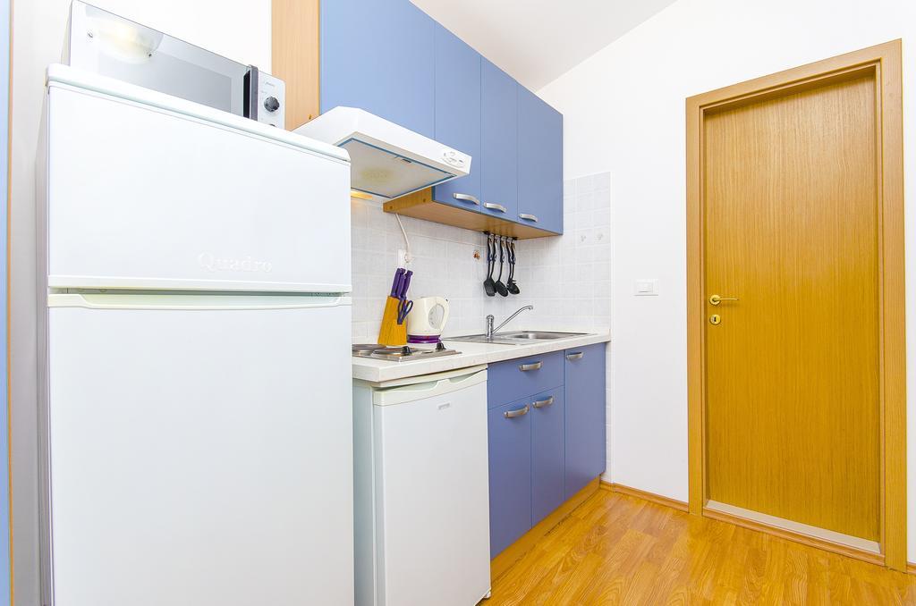 Apartments Kunac Podgora Quarto foto