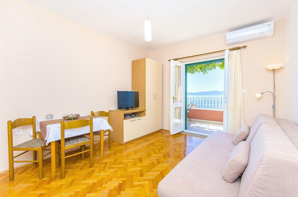 Apartments Kunac Podgora Exterior foto